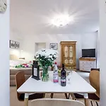 S31 - 22 Bergmannstrasse Back *